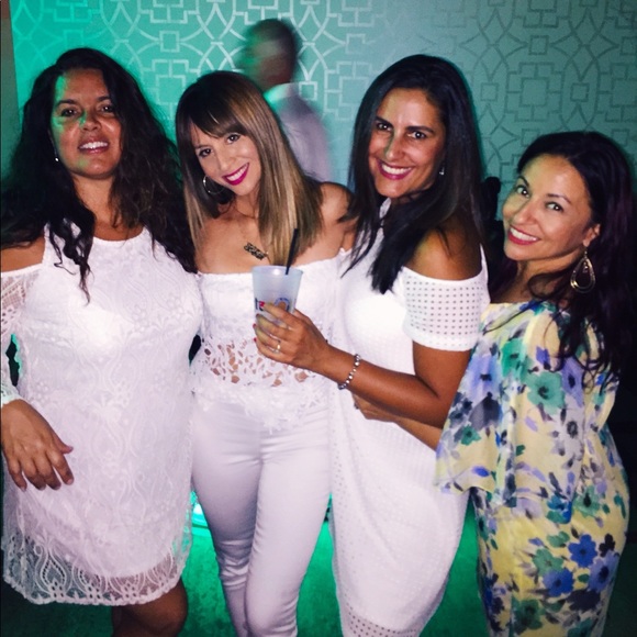 POSH AMBASSADOR @SHIRLEETA 👠 - Picture 5 of 6